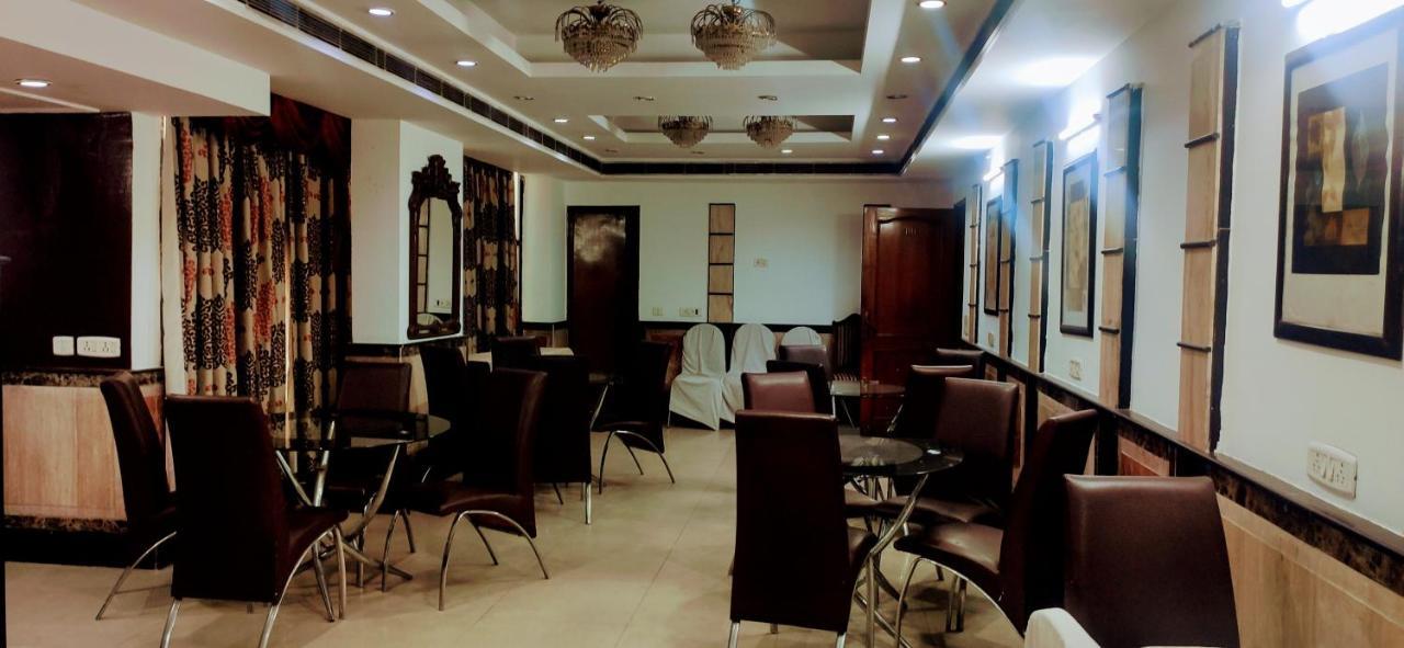 Hotel Conclave Executive New Delhi Ngoại thất bức ảnh