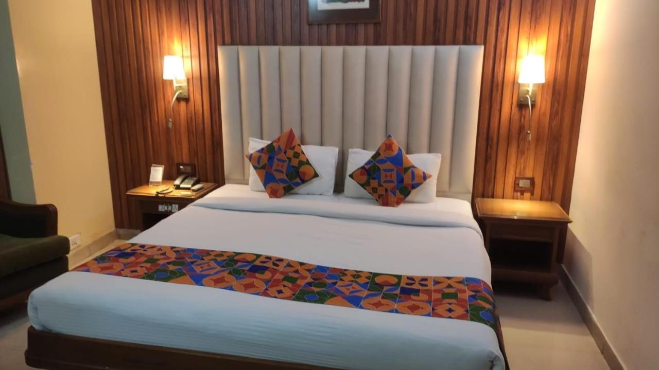 Hotel Conclave Executive New Delhi Ngoại thất bức ảnh